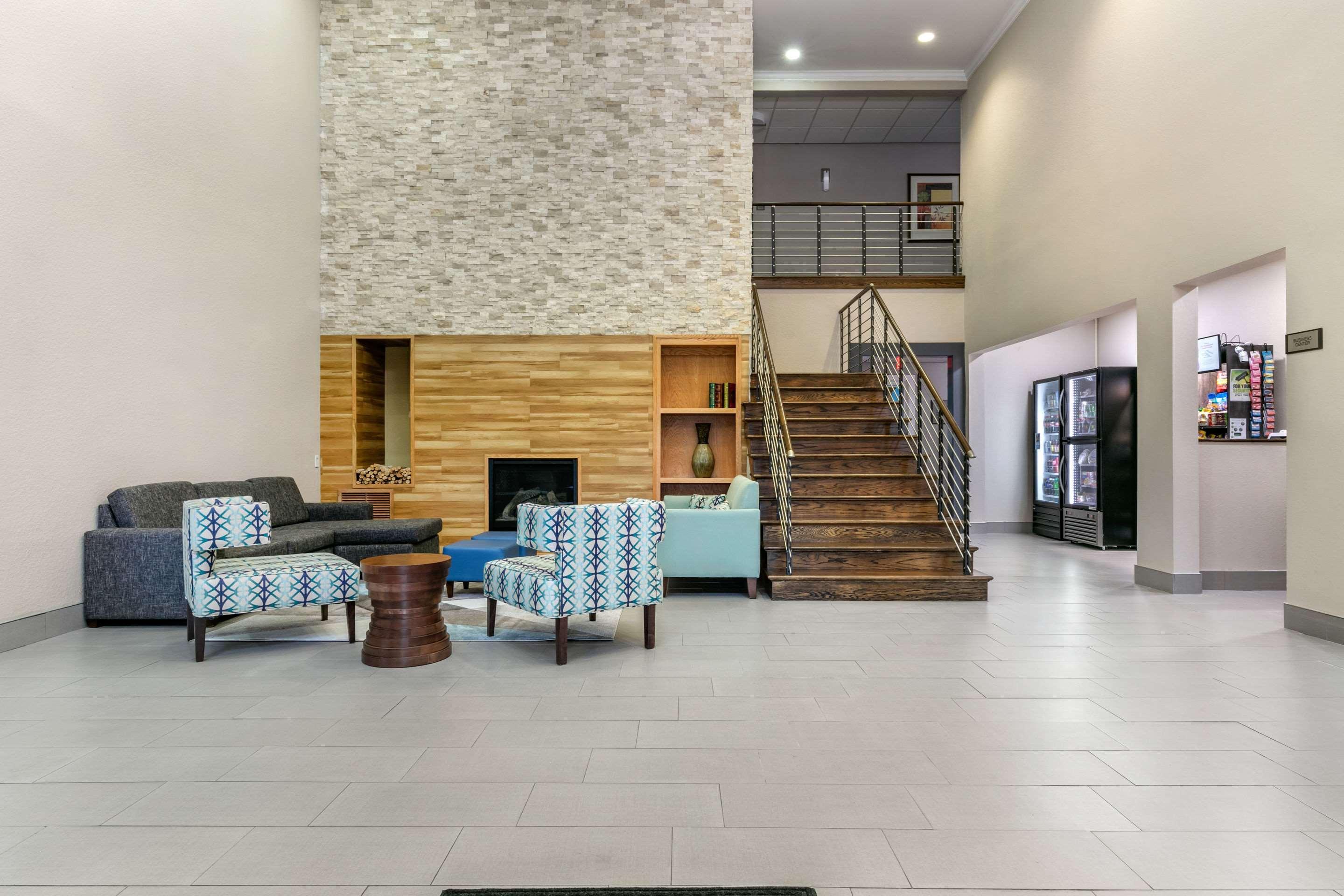 Clarion Pointe Columbus-Bradley Park Hotel Luaran gambar