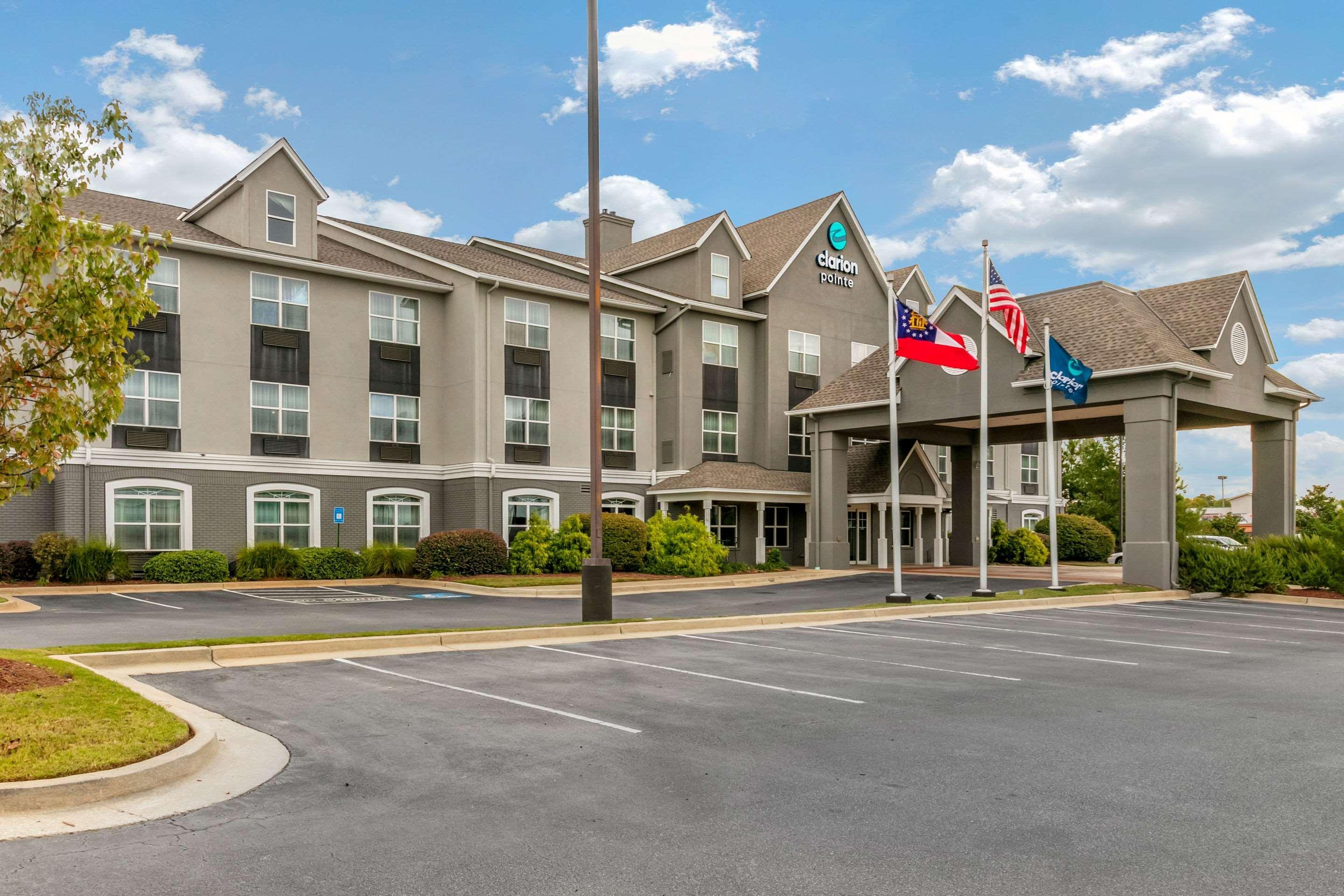 Clarion Pointe Columbus-Bradley Park Hotel Luaran gambar